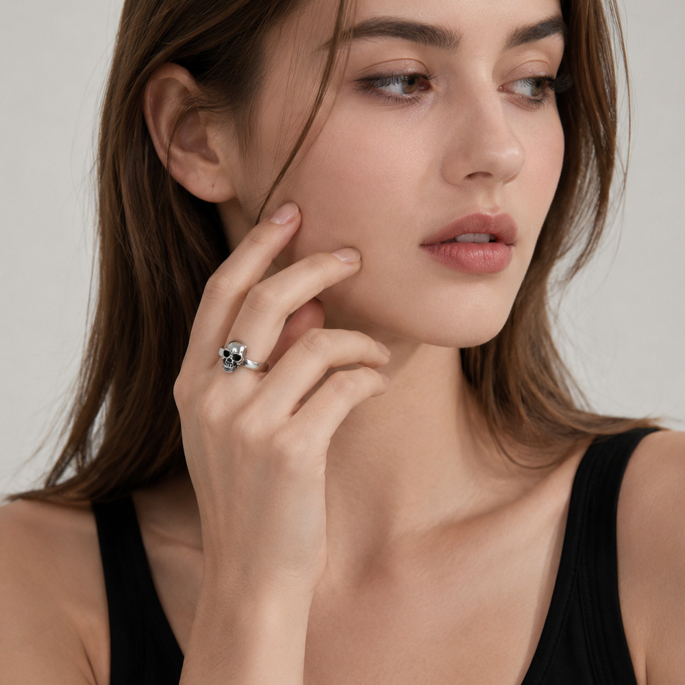Pierścionek z czaszką Europa R – Men Accessories Brands recenzja i cena